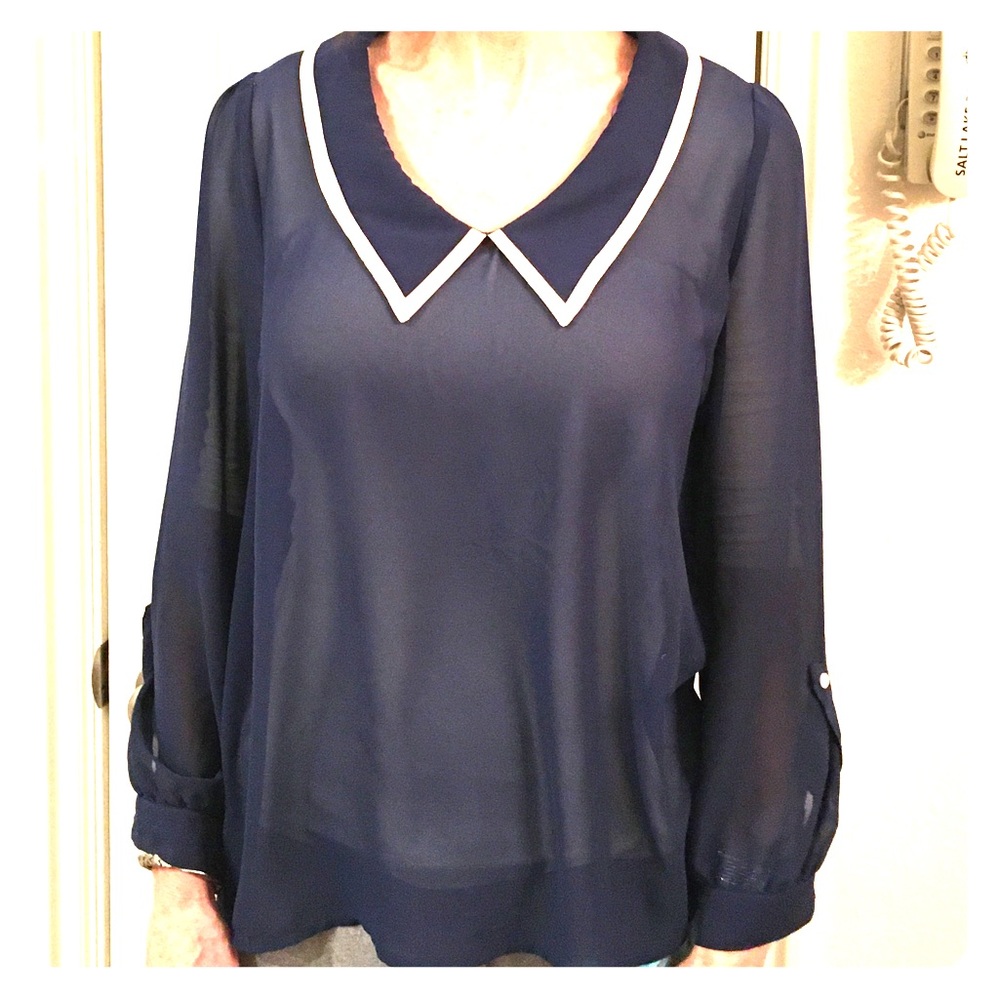 Statement collar blouse with contrast trimmed